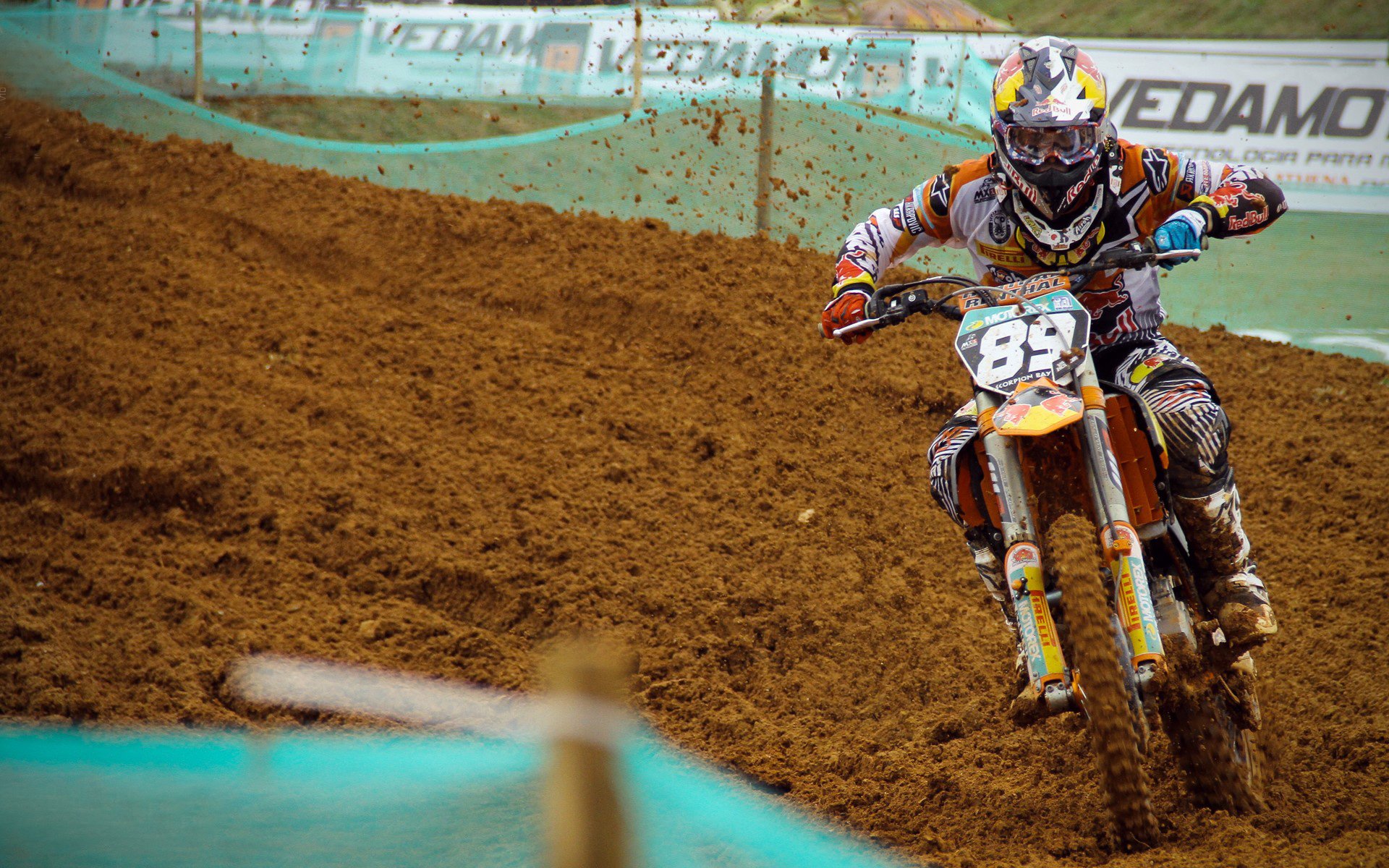 基层足球发展如何打破资源壁垒，足球如何突破